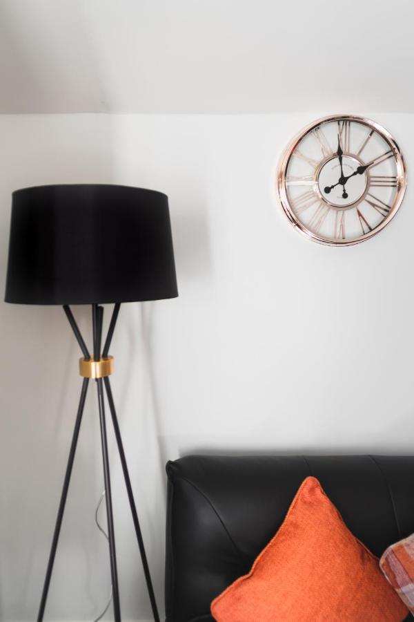 Ferienwohnung Perfect For Business And Leisure- Free Parking Southampton Exterior foto